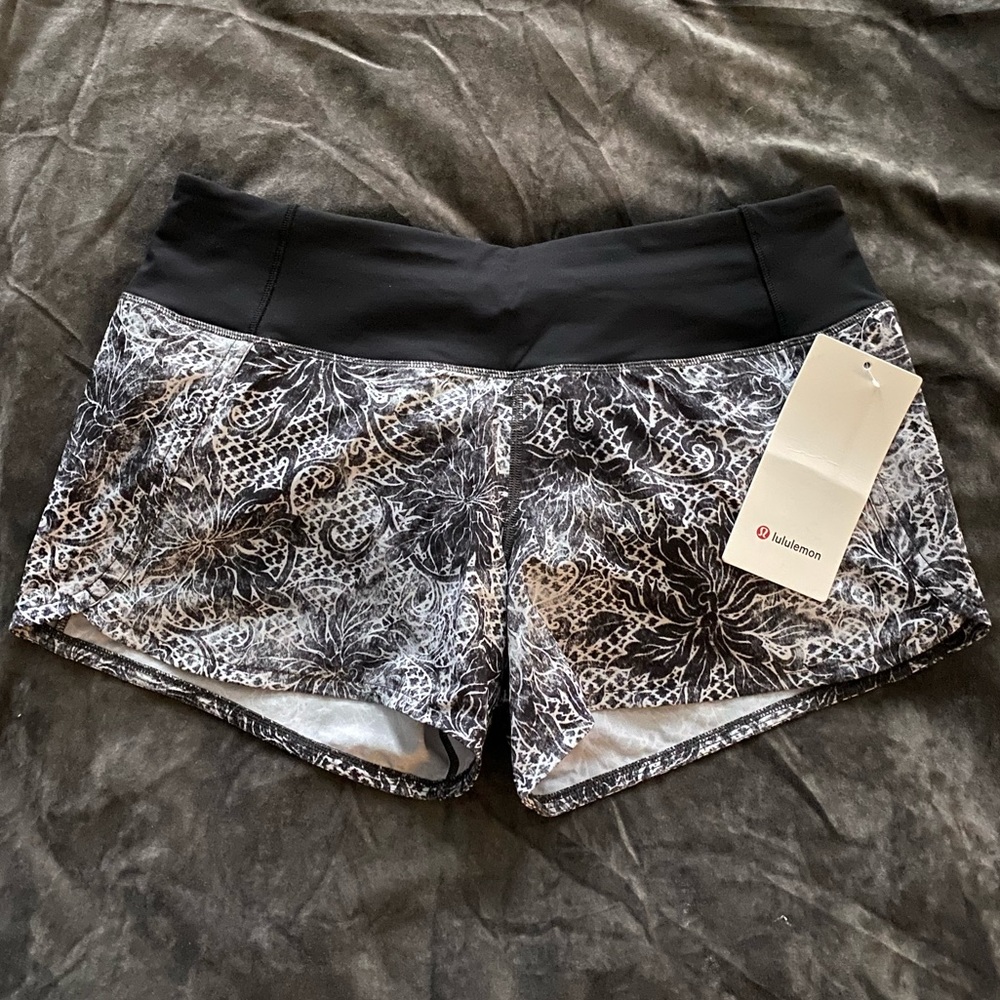 Lululemon Run Times Short II 4”